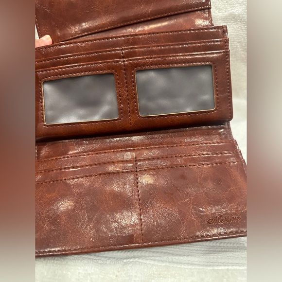 Embossed Rust-Brown Leather Wallet - Picture 6 of 6